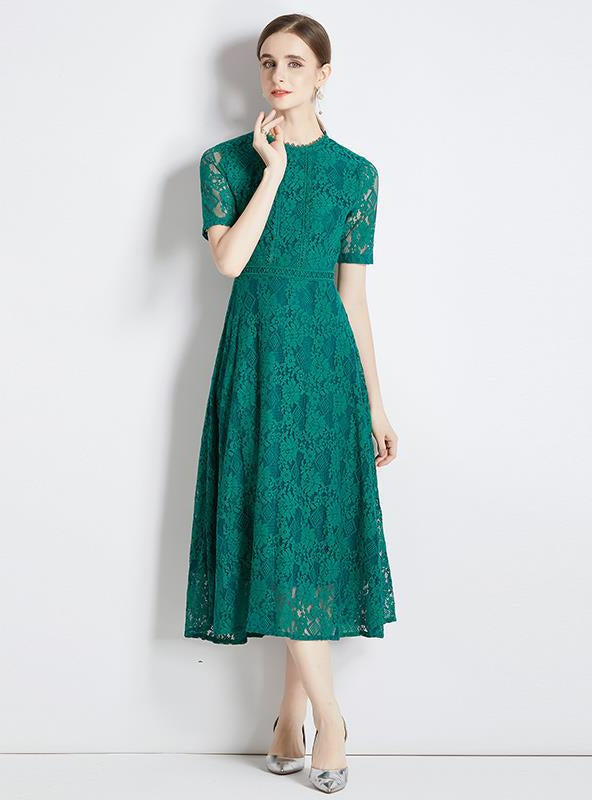 Leila® | V-neck dress with short sleeves