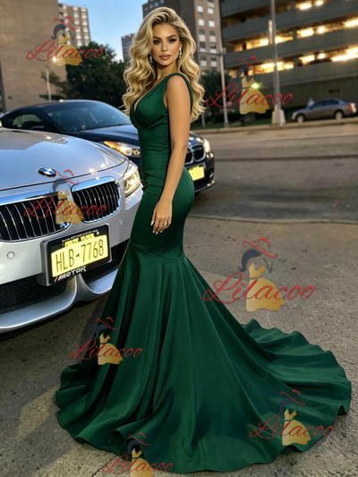 Green Mermaid V-neck Satin Prom Dress
