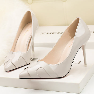 Pointed Solid Patent Leather Pumps