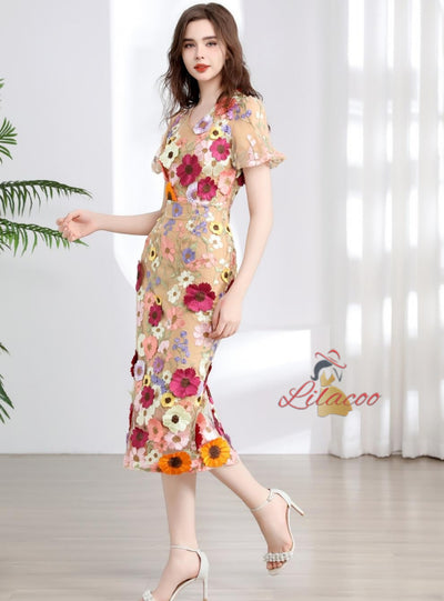 V-neck Bubble Sleeve Slim Three-dimensional Flower Dress