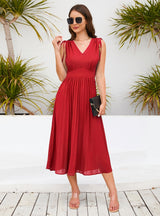 Sleeveless Slim Pleated V-neck Dress