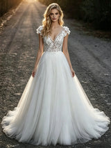 White Tulle Lace V-neck Wedding Dress