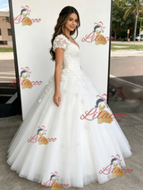 White TUlle V-neck Appliques Quinceanera Dress