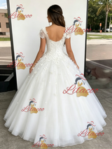 White TUlle V-neck Appliques Quinceanera Dress