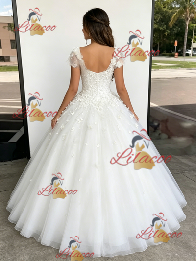 White TUlle V-neck Appliques Quinceanera Dress