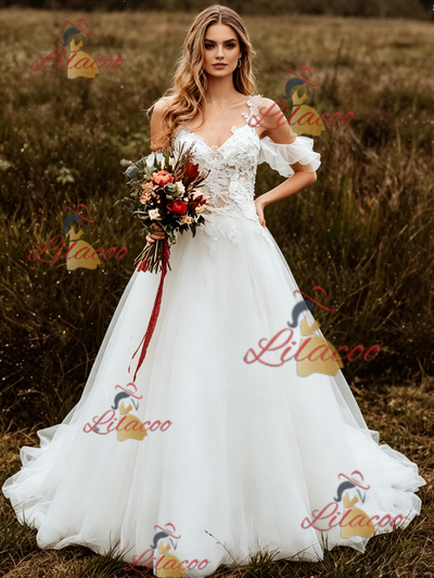White Tulle Straps Lace Applique Wedding Dress