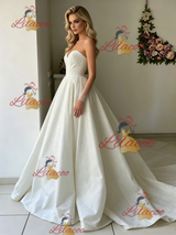 Vintage White Strapless Wedding Dress