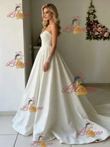 Vintage White Strapless Wedding Dress