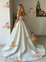 Vintage White Strapless Wedding Dress