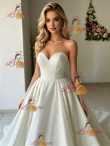 Vintage White Strapless Wedding Dress