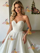 Vintage White Strapless Wedding Dress