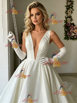 White V-neck Sleeveless Wedding Dress