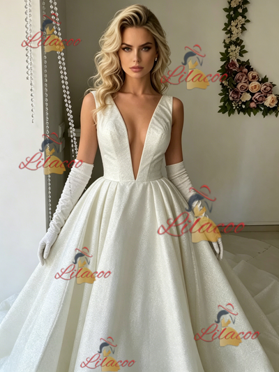 White V-neck Sleeveless Wedding Dress