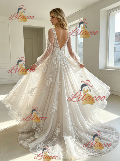 White Tulle Appliques Long Sleeve Wedding Dress