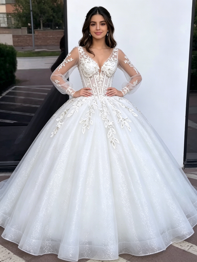 White Tulle V-neck Appliques Quinceanera Dress