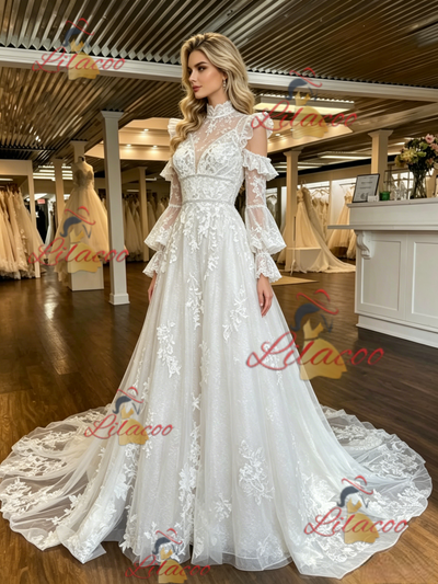 White Tulle Lace Appliques Long Sleeve Wedding Dress