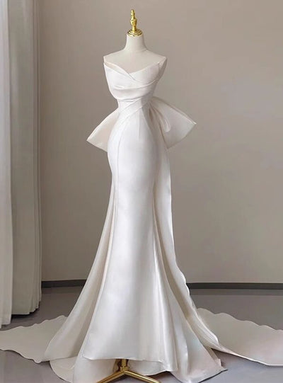 White Satin Strapless Pleats Wedding Dress