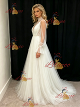 White Tulle Long Sleeve Pleats Wedding Dress