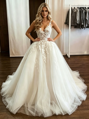 White Tulle Straps Appliques Wedding Dress