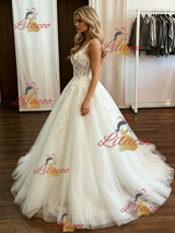 White Tulle Straps Appliques Wedding Dress