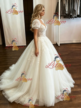 White Tulle Lace Appliques Strapless Wedding Dress