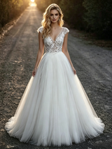 White Tulle Lace V-neck Wedding Dress