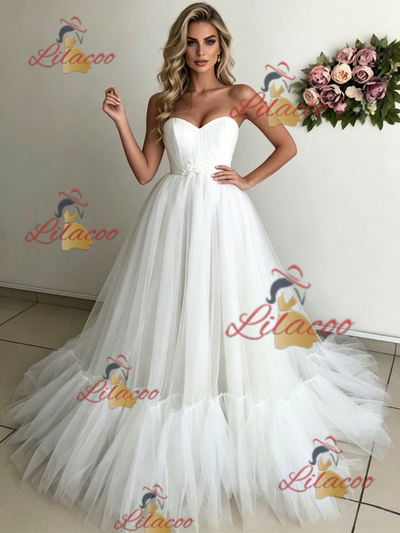 White Tulle Strapless Wedding Dress