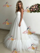 White Tulle Strapless Wedding Dress