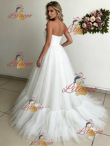 White Tulle Strapless Wedding Dress