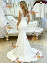 White Mermaid V-neck Lace Wedding Dress