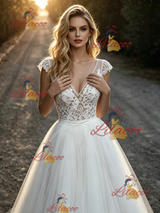White Tulle Lace V-neck Wedding Dress