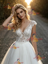 White Tulle Lace V-neck Wedding Dress
