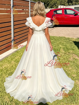 White Tulle V-neck Prom Dress