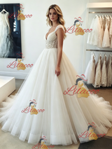 White Tulle V-neck Straps Beading Wedding Dress