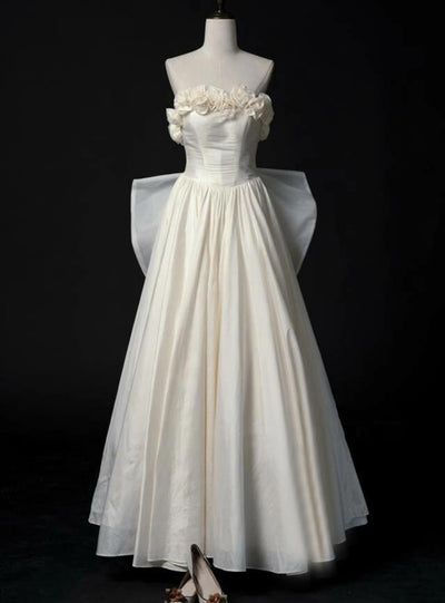Ivory Satin Strapless 3D Flower Wedding Dress
