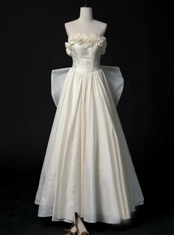 Ivory Satin Strapless 3D Flower Wedding Dress