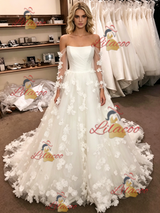 White Tulle Off the Shoulder Flower Wedding Dress