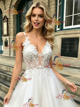 White Tulle Lace Spaghetti Straps Wedding Dress