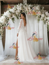 Tulle V-neck Long Sleeve Wedding Dress