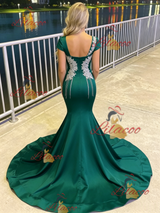 Green Mermaid Appliques Beading Prom Dress