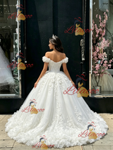 White Tulle Off thwe Shoulder Appliques Quinceanera Dress