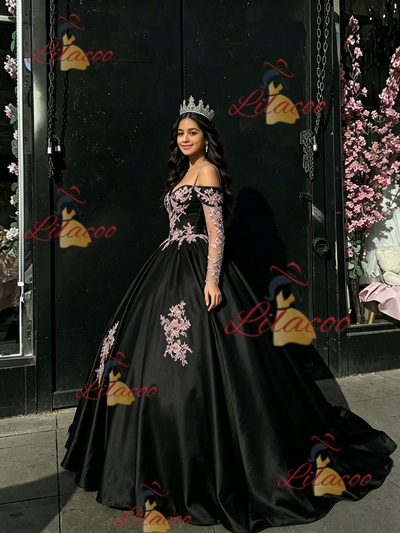 Black Straps Appliques Quinceanera Dress