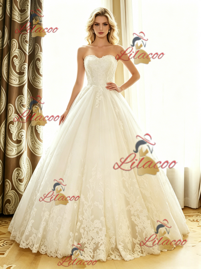 White Tulle Lace Strapless Wedding Dress