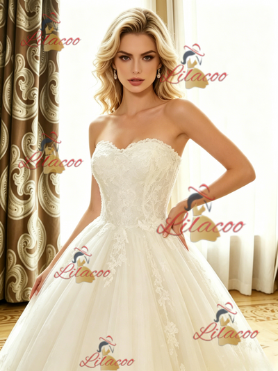 White Tulle Lace Strapless Wedding Dress