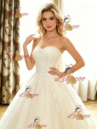 White Tulle Lace Strapless Wedding Dress