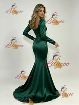 Green Mermaid Satin Long Sleeve Prom Dress