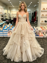 Champagne Tulle Strapless Lace Prom Dress