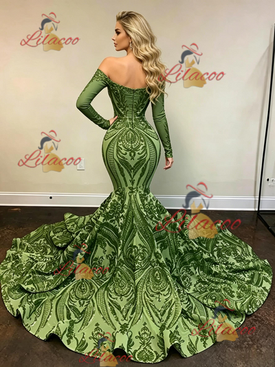 Green Sequins Long Sleeve Prom Dress