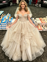Champagne Tulle Lace Appliques Prom Dress