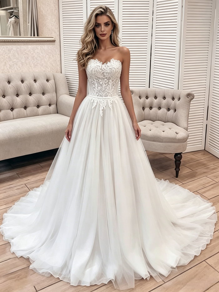 White Tulle Lace Strapless Wedding Dress